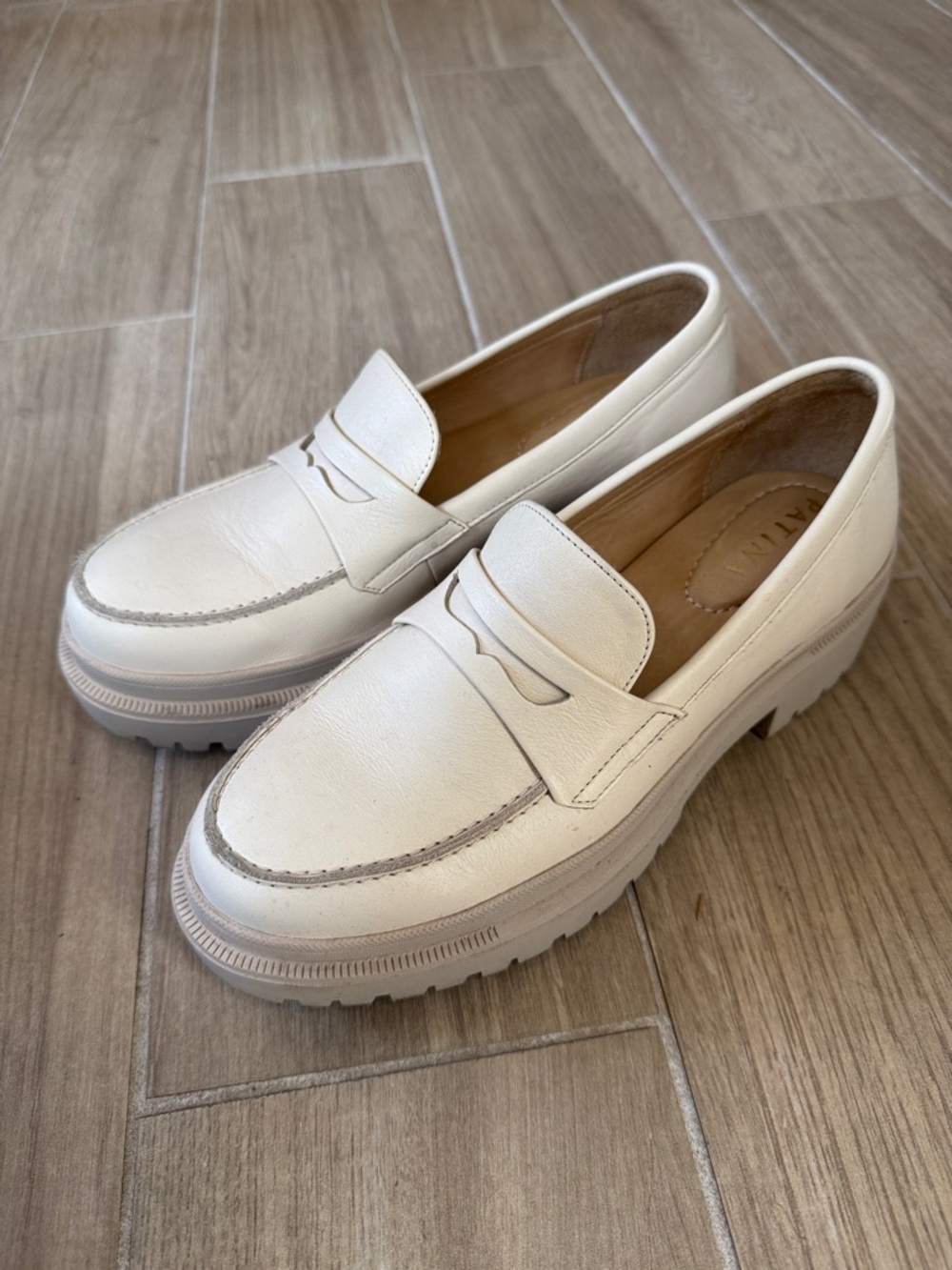 Patina Cream Leather Women's Penny Loafer - Chunky Sole - Picture 2 of 4
